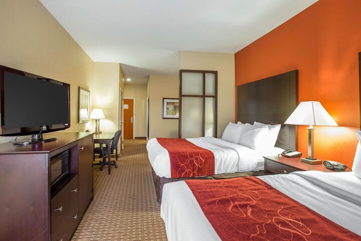 Room 10 of 27