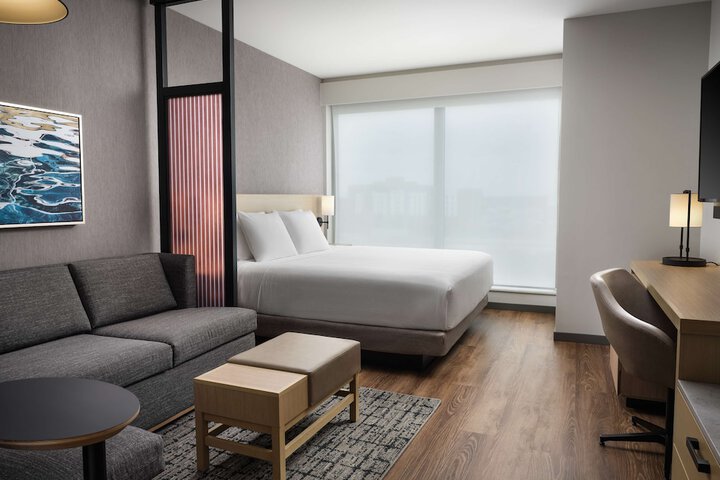 Room 26 of 60
