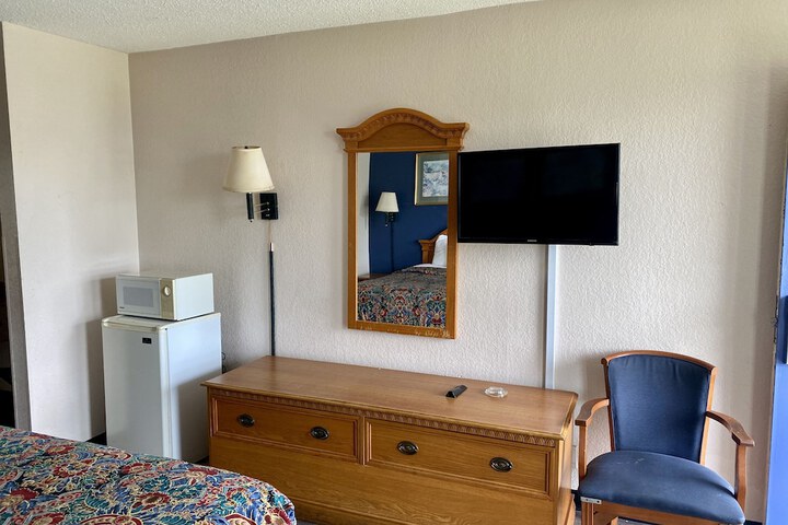 Room 44 of 52