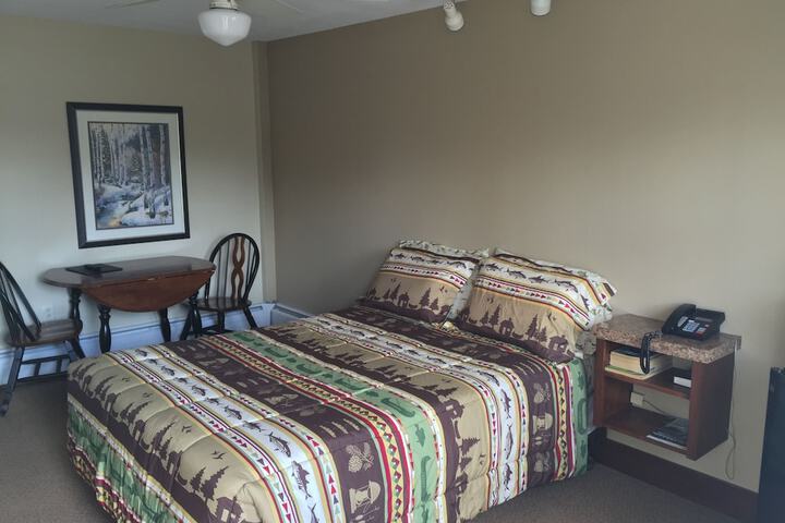 Evergreen Inn