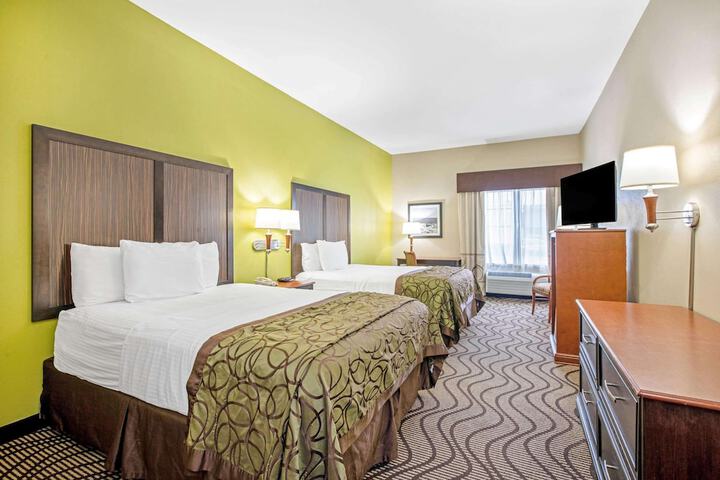 Room 10 of 30