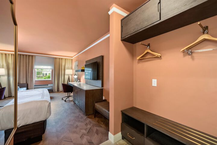 The Inn at Lewisburg BW Signature Collection