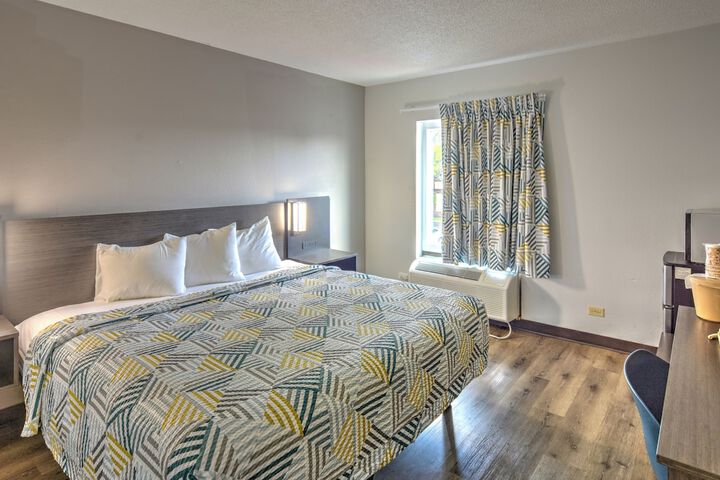 Motel 6 Libertyville IL