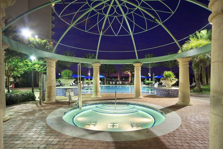 Hotel 7 of 67