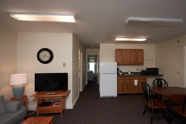 Room 13 of 28