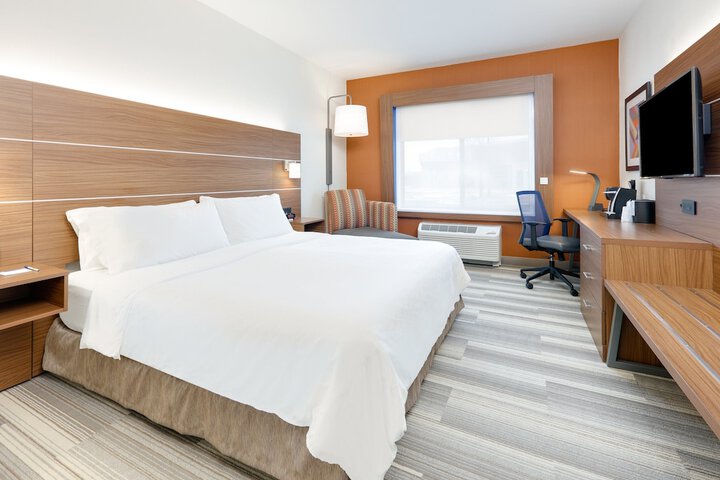 Holiday Inn Express Mitchell by IHG