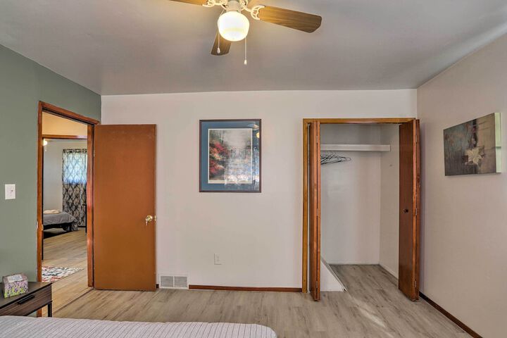 Lovely Royal Oak Unit 10 Min to Vibrant Downtown