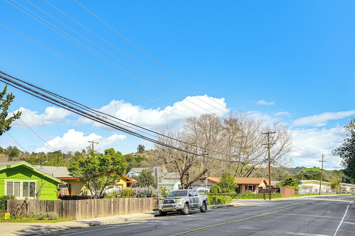 Bay Area Apt w / Patio: Near Parks & Hiking!
