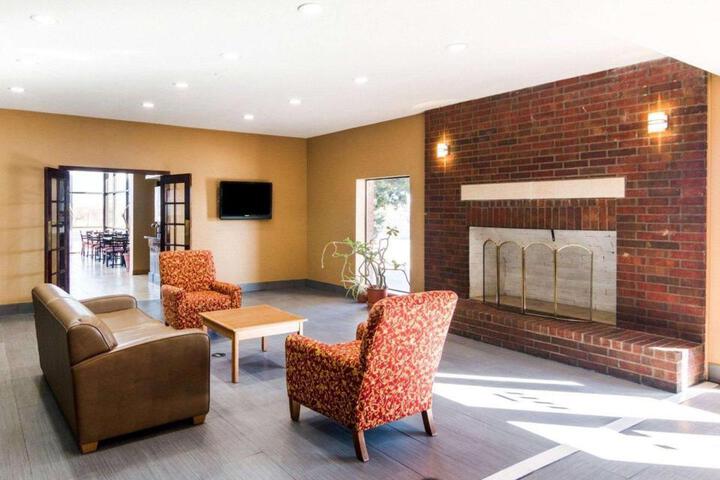 Econo Lodge Wichita Falls Downtown