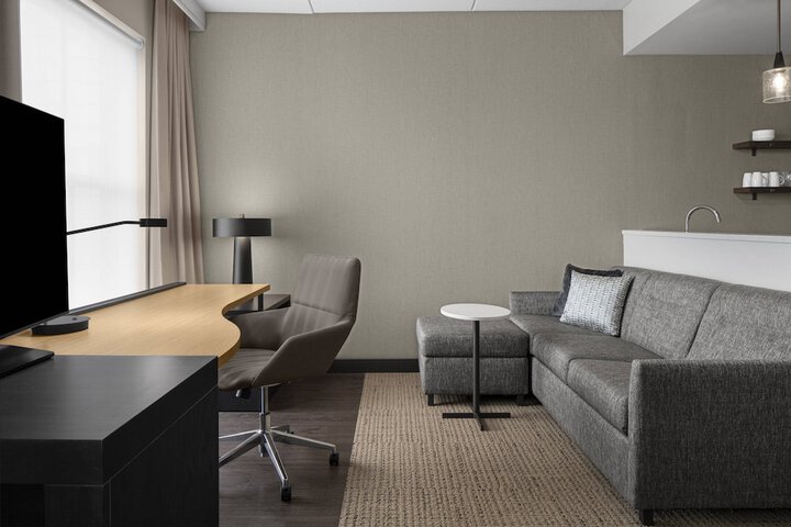 Room 27 of 51