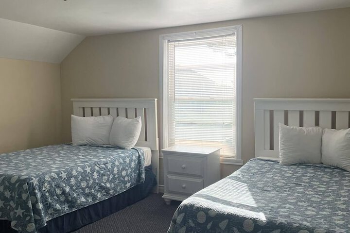 Grand Beach Inn