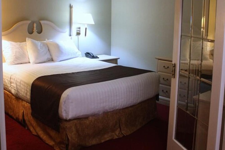 Room 84 of 125