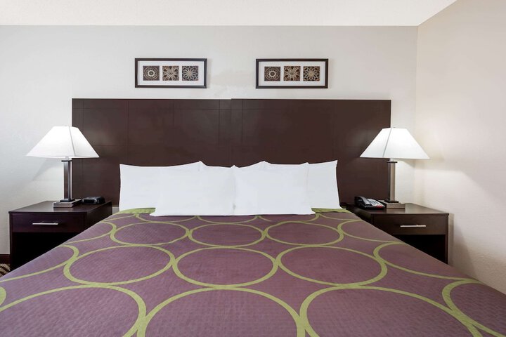 Room 3 of 17