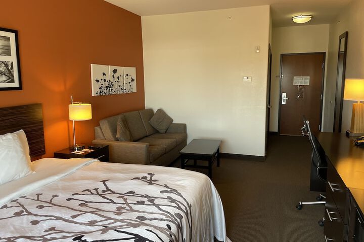 Room 18 of 50