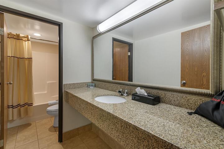 Best Western Royal Plaza Hotel & Trade Center