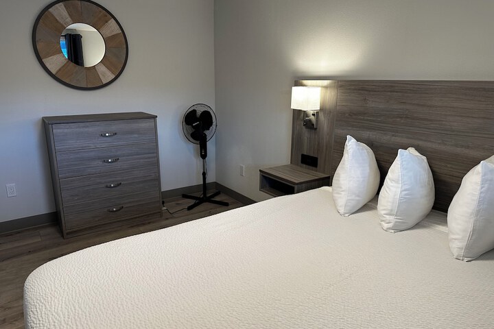 Room 40 of 124