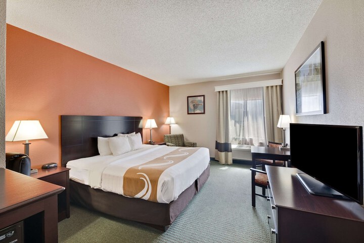 Room 34 of 41