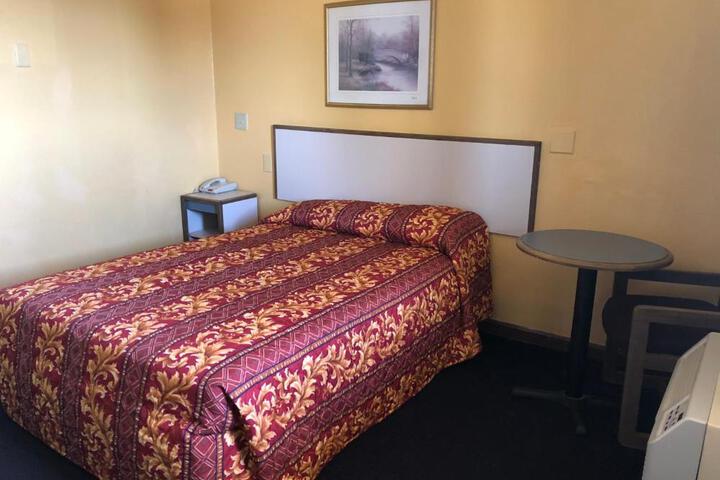 Lone Star Inn