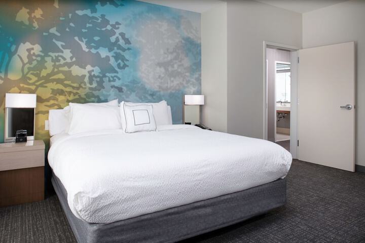 Room 12 of 24
