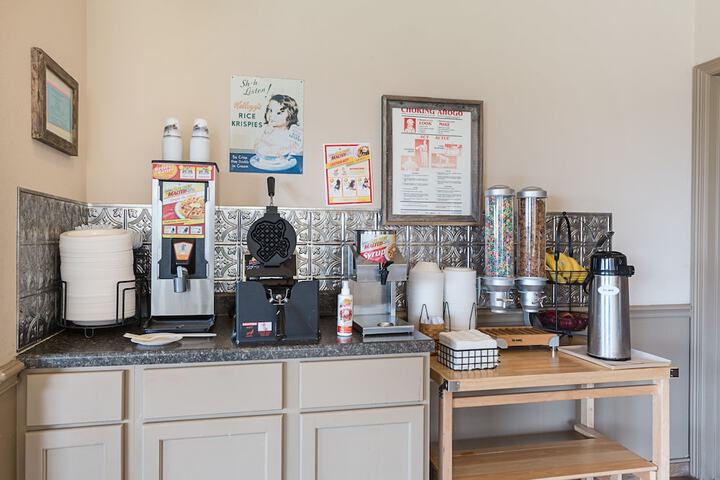 Breakfast/Coffee Service 46 of 53