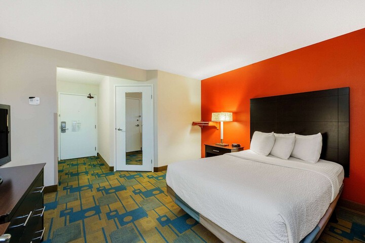 Room 36 of 50