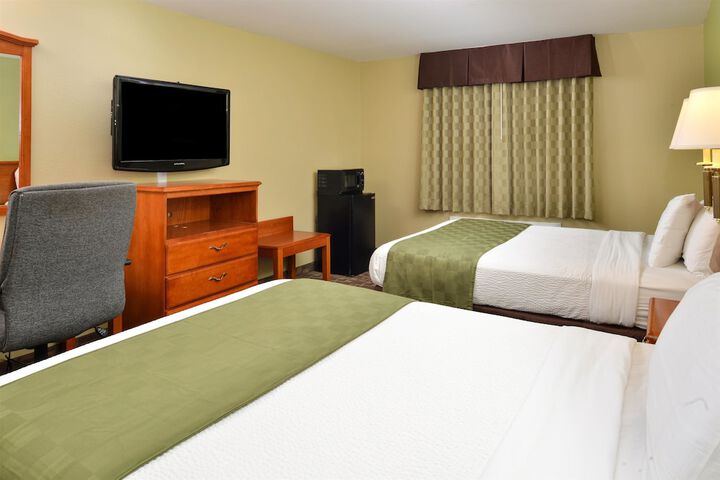Room 10 of 18