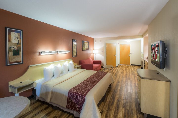 Room 9 of 24