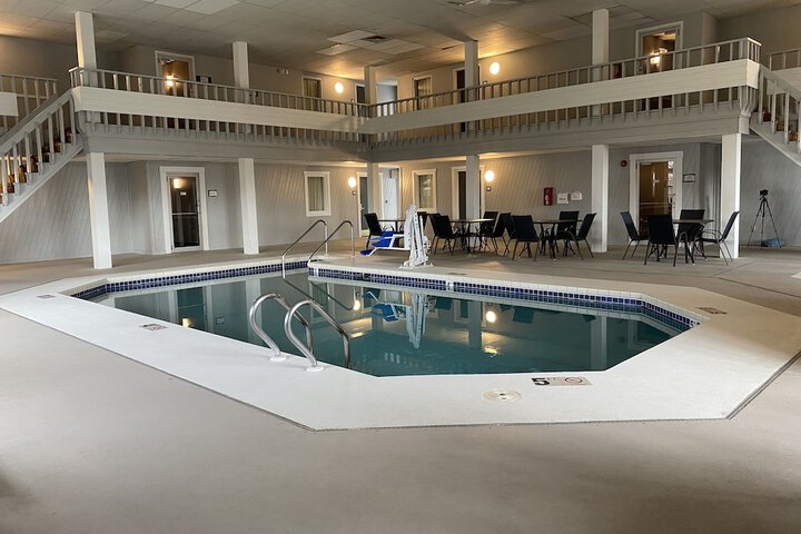 Quality Inn Mauston I-90