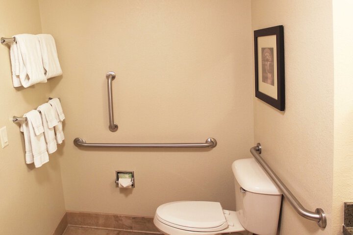 Holiday Inn Eau Claire South I-94 by IHG