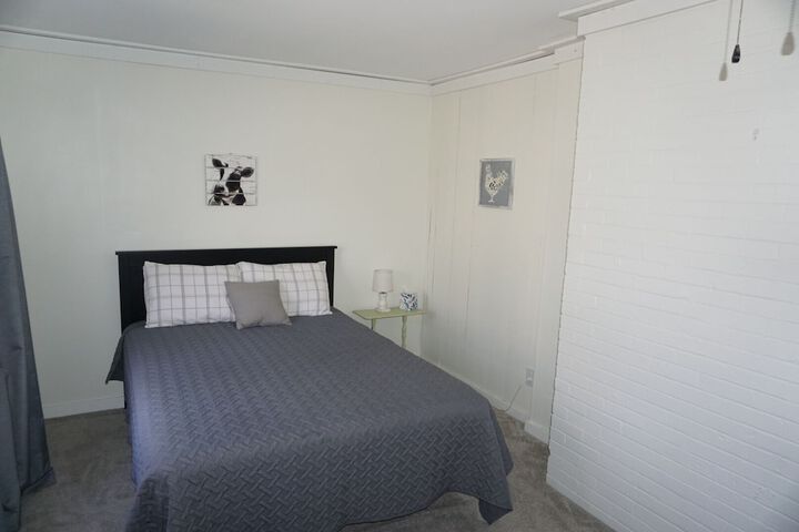 Room 26 of 43