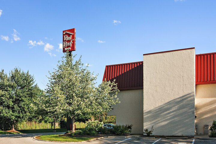 Red Roof Inn Cleveland Airport-Middleburg Heights