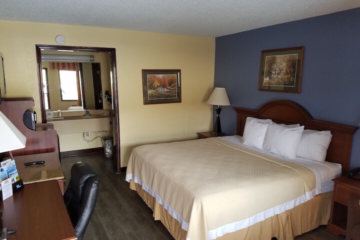Room 10 of 53