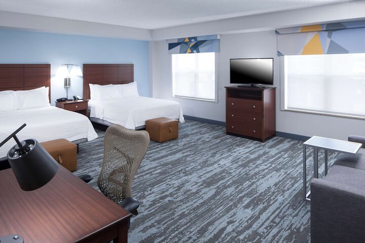 Room 32 of 42