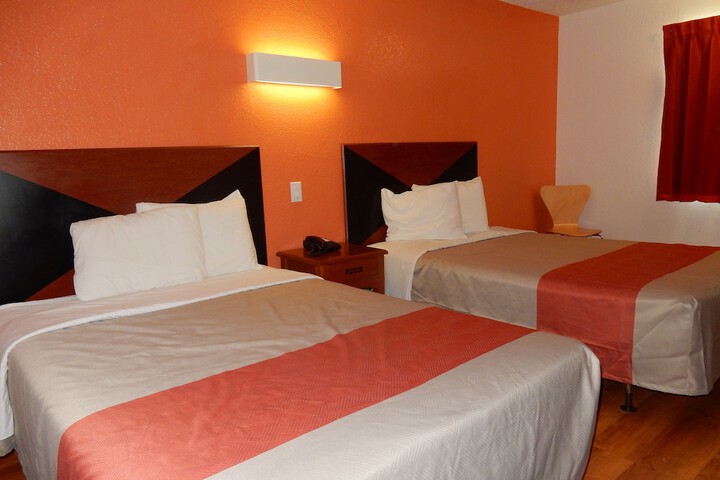 Room 10 of 15