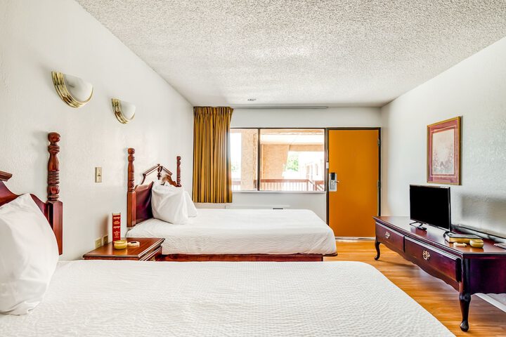 Room 7 of 23