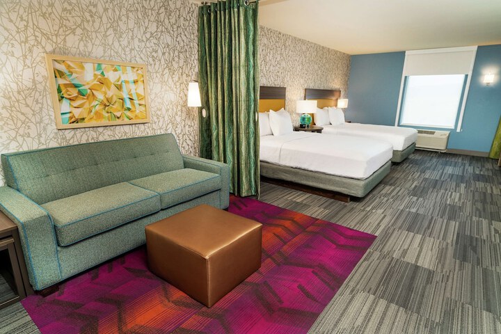 Room 25 of 46