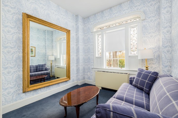 Room 8 of 39