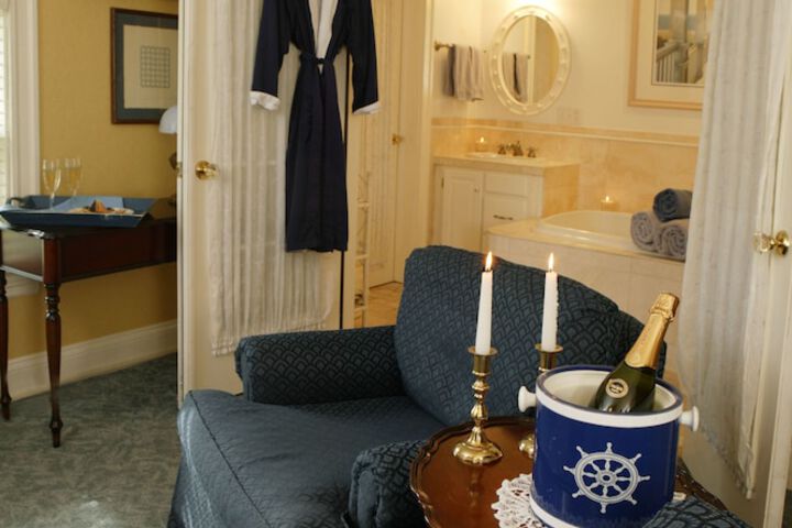 Room 41 of 73