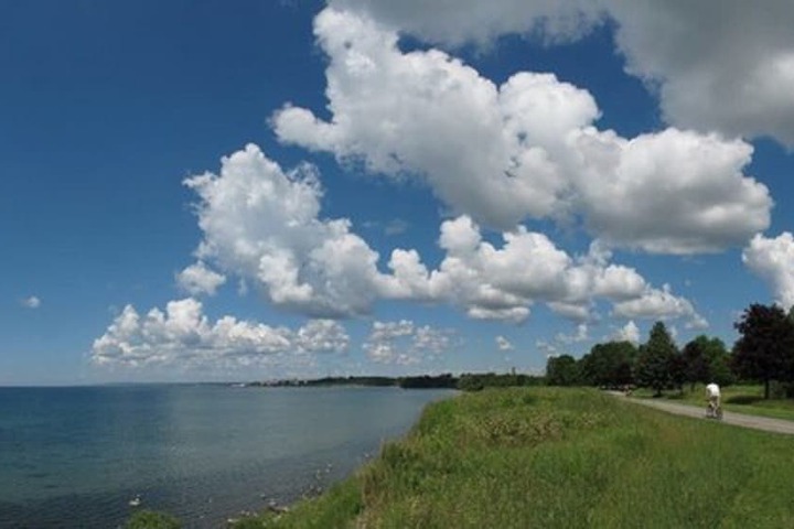 Super 8 by Wyndham Ajax / Toronto On