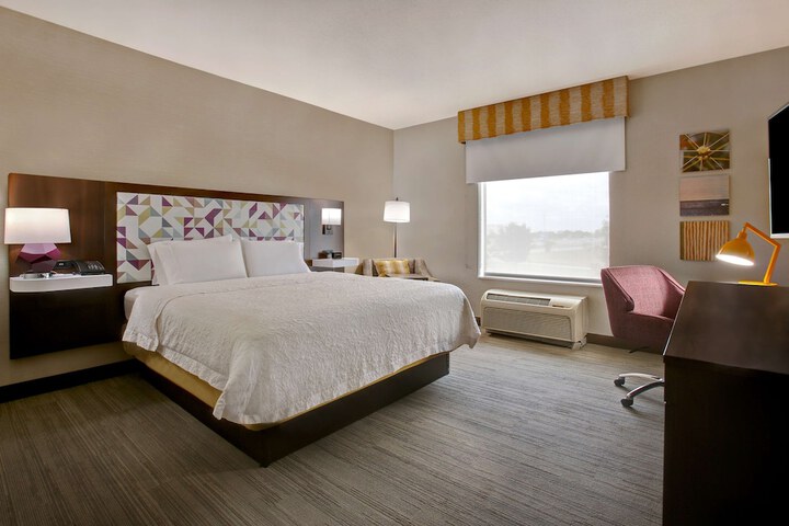 Room 30 of 57