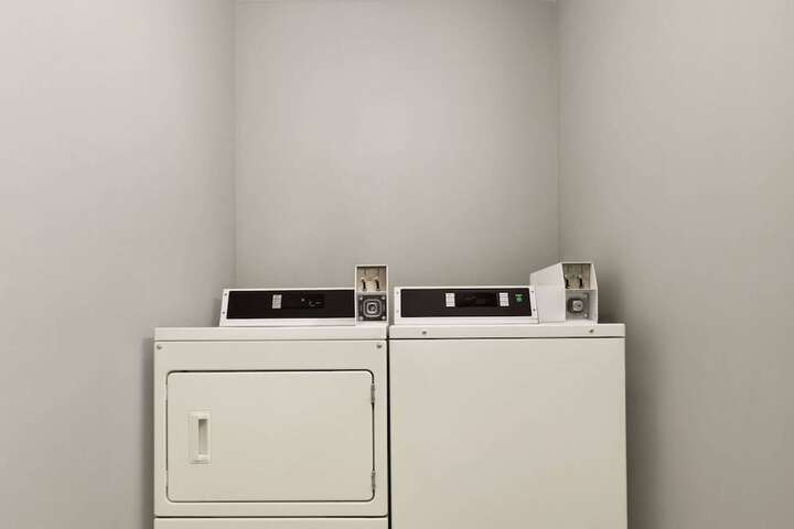 Room 18 of 46