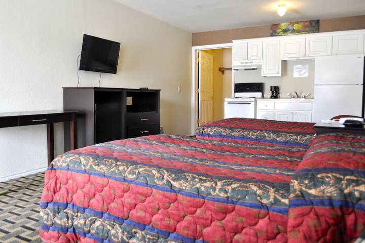 Room 12 of 32