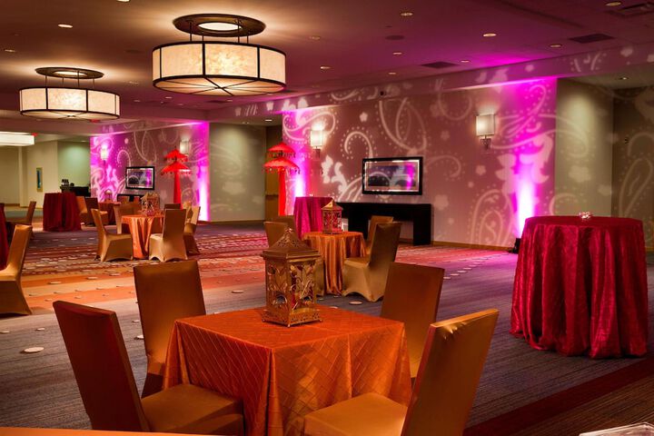 Ballroom/Hall 170 of 207