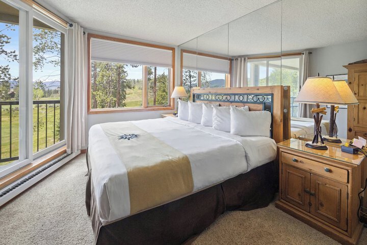 Evergreen Condominiums by Vail Resorts