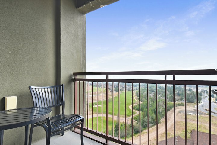 Grand Summit Hotel - Canyons Village a RockResort