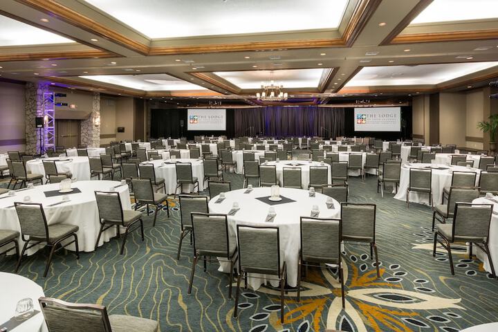 Ballroom/Hall 52 of 70