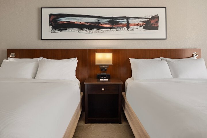 Room 16 of 60