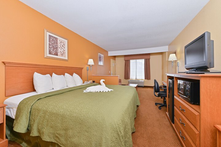 Room 25 of 65