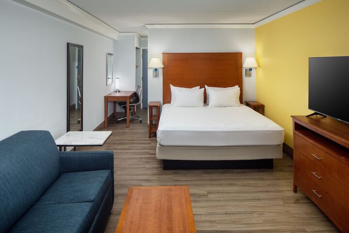 Room 21 of 35