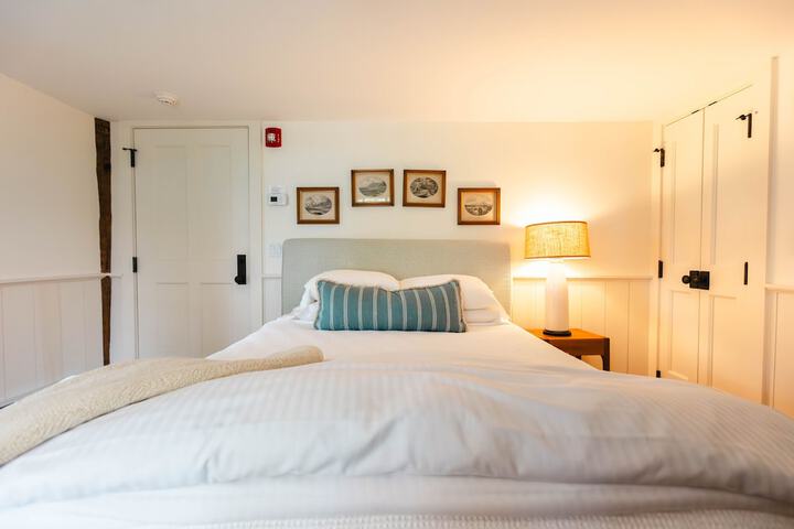 Room 46 of 121